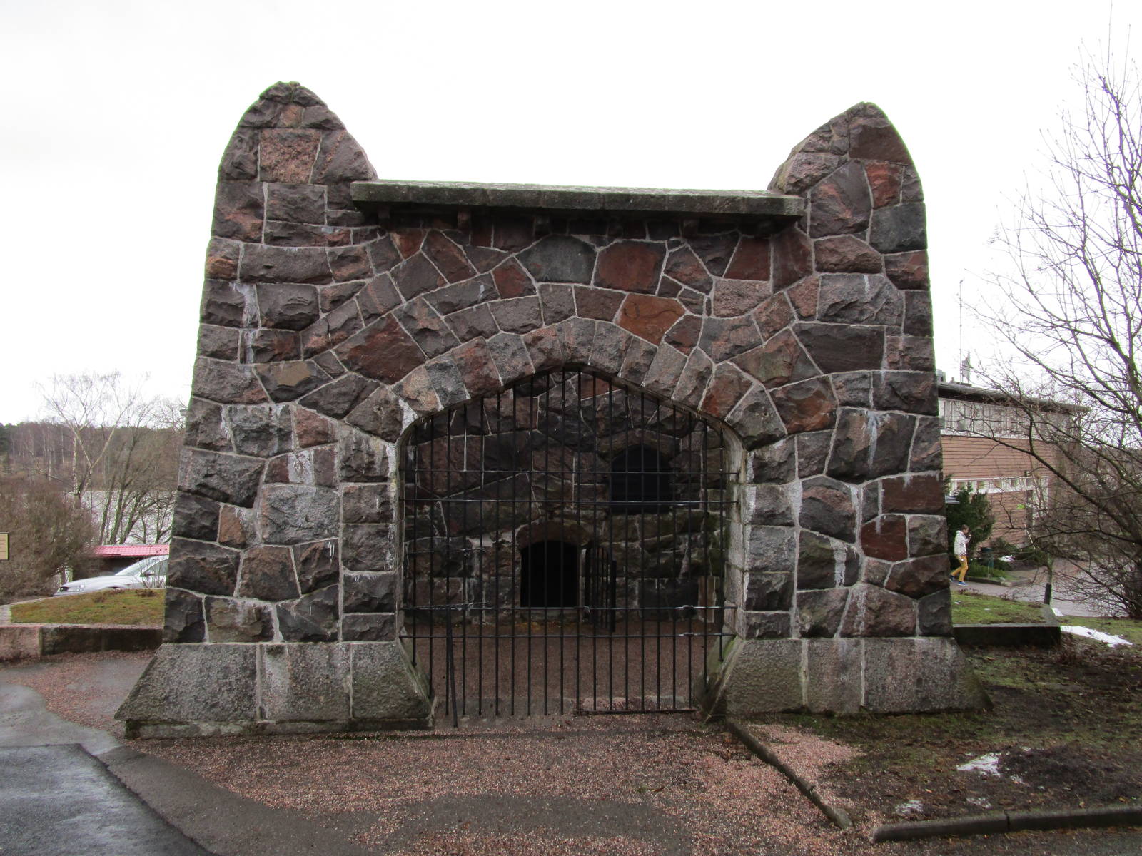 Old Bear Castle (no longer in use!)