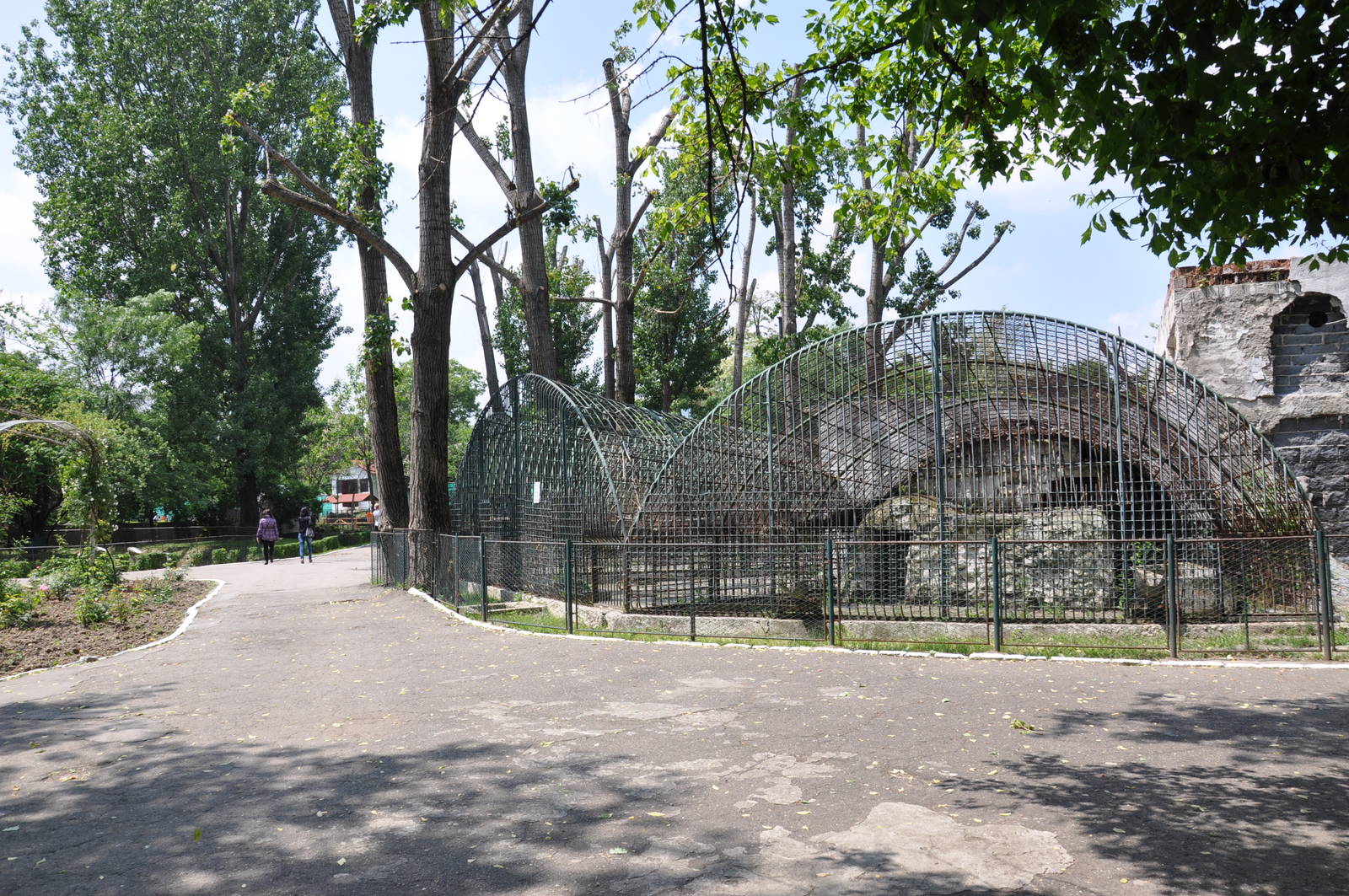 Old cages, not in use today