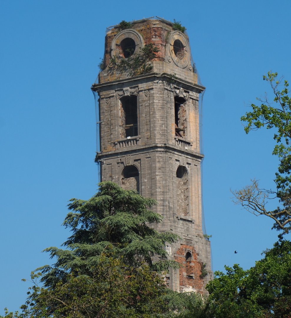 Old Cistercian abbey tower above a treeline, 2021-09-03