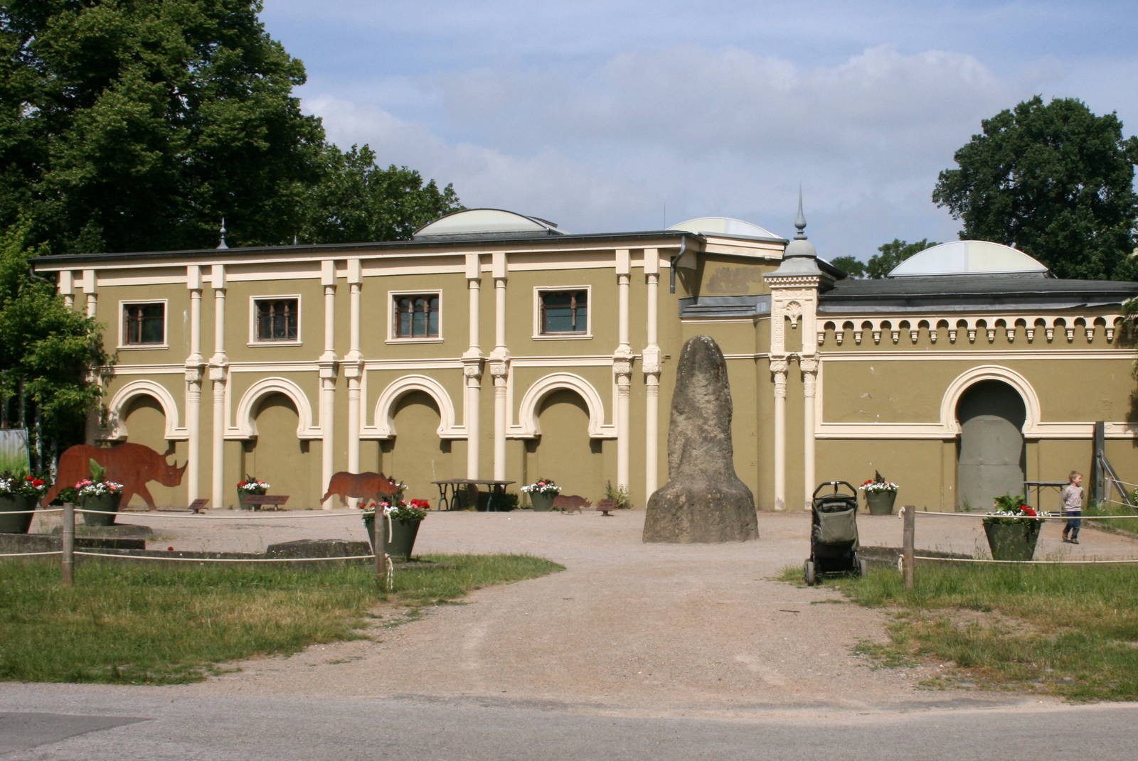 Old Elephant House; Cologne Zoo; 24th May 2011