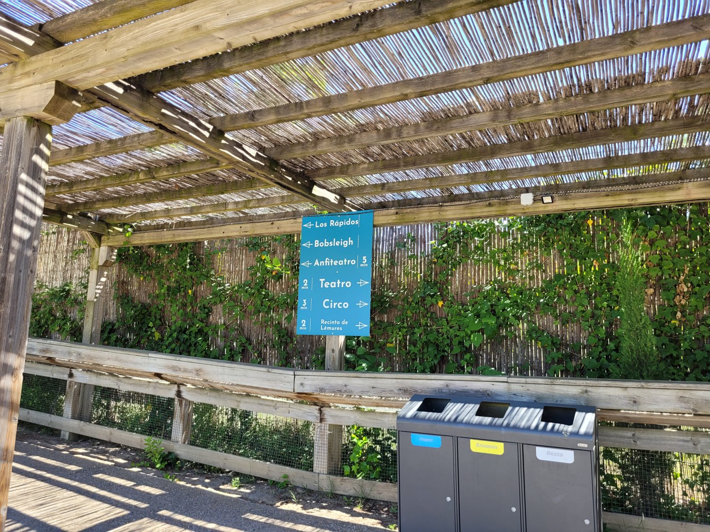 Old lion viewing area -Sendaviva (2024)