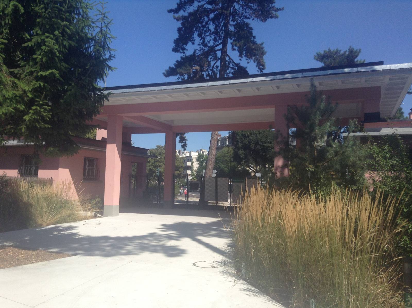 Old Paris Zoo Entrance