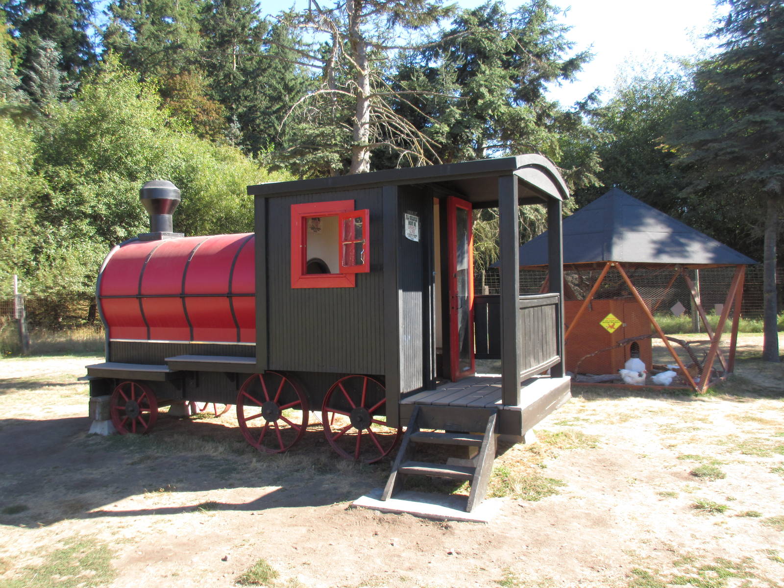 Olympic Game Farm - Train Engine + Chicken Exhibit
