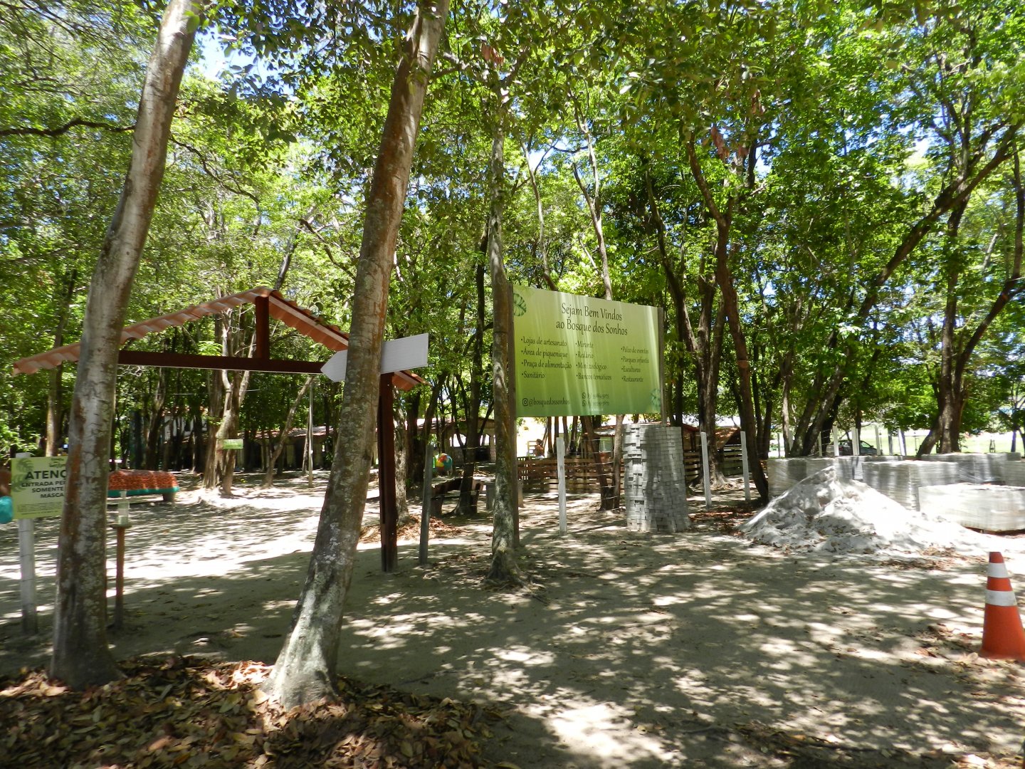 One of the entrances - Bosque dos sonhos park and mini zoo (João Pessoa)