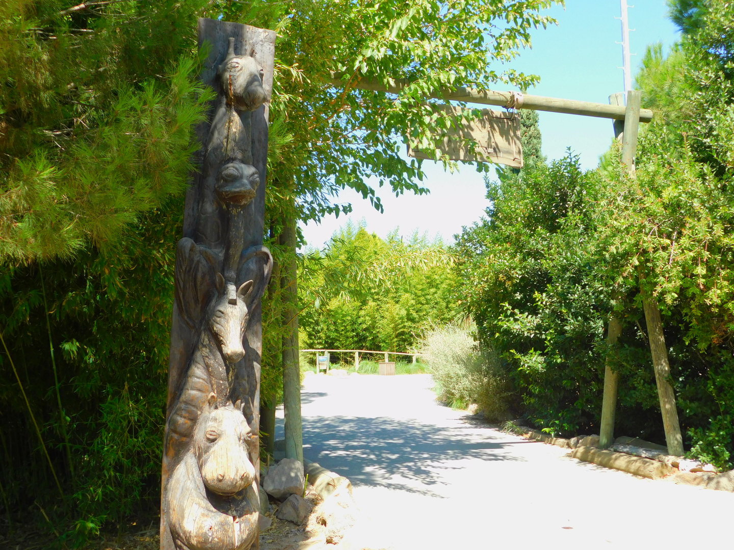 One of the entries to a path by the savannah area
