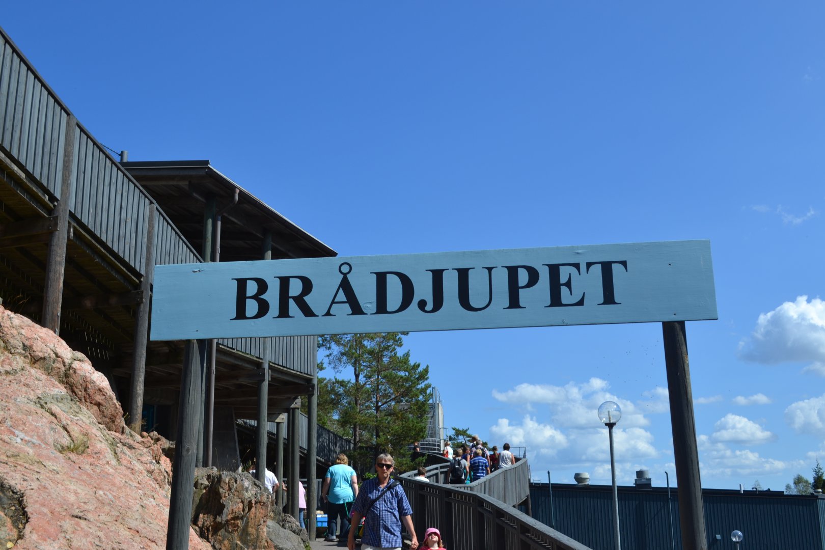 One of the two entries to Brådjupet seal enclosure in Kolmården
