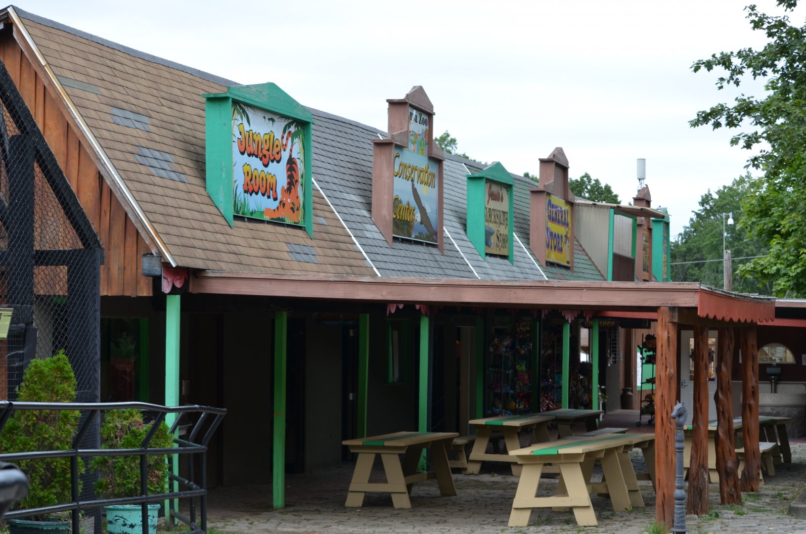 Opening Row, Town Theming