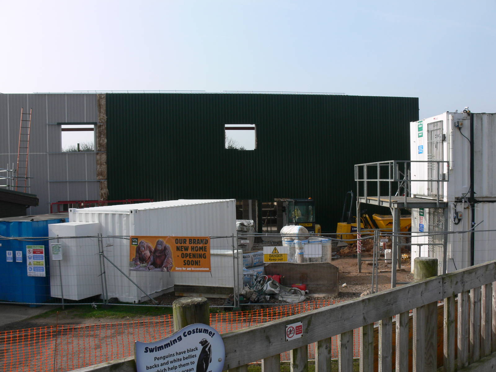 Orangutan construction at Blackpool Zoo, 30/03/14