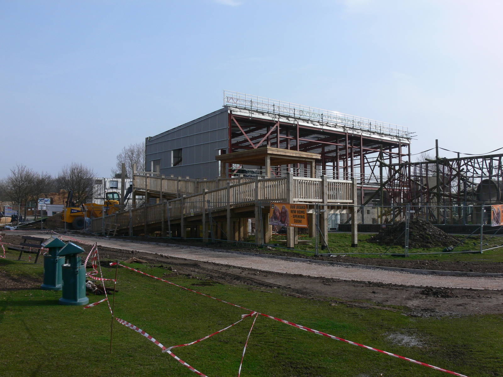 Orangutan construction at Blackpool Zoo, 30/03/14