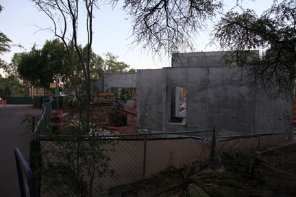 orangutan construction Aug 31, 2010