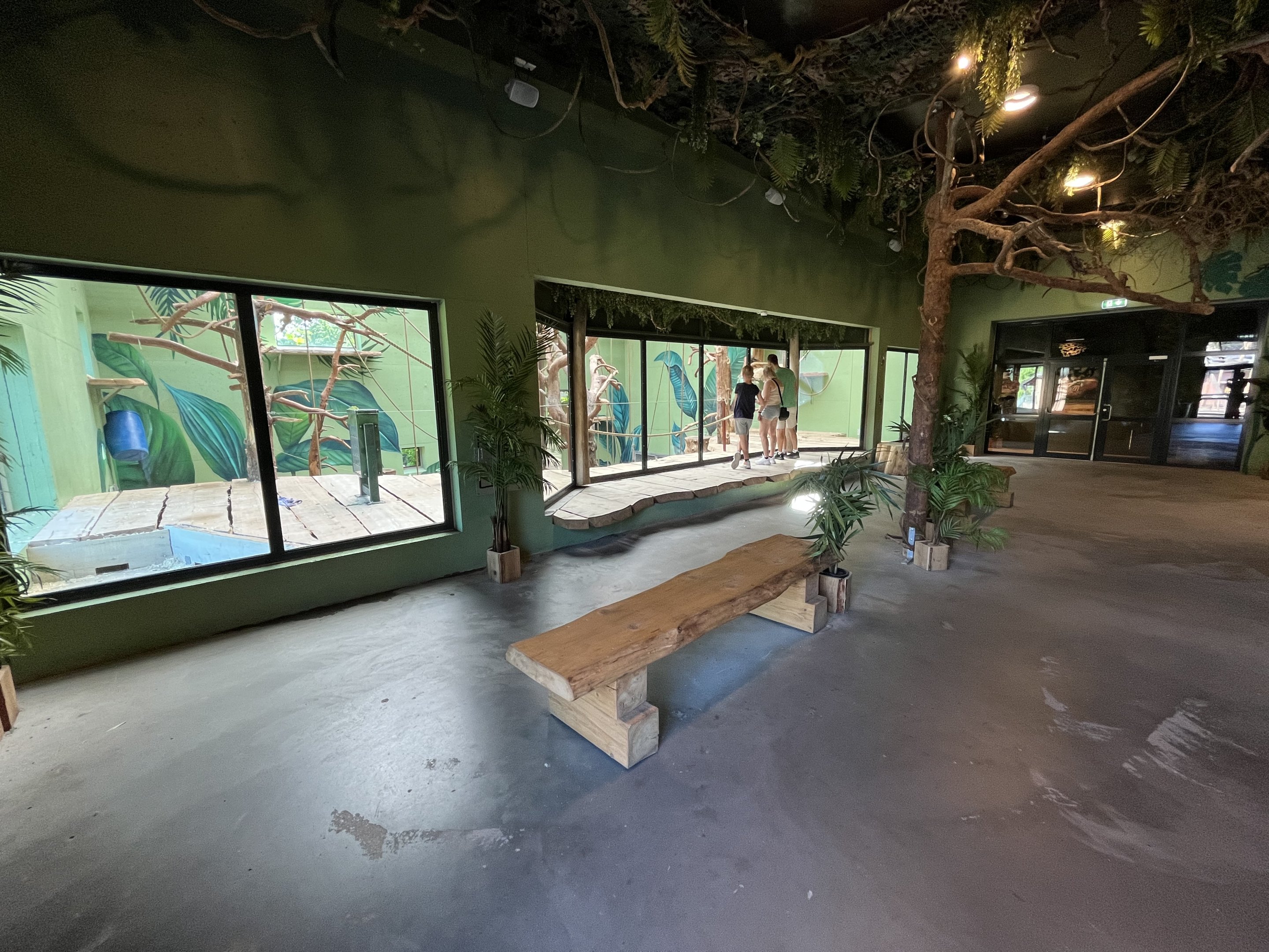 Orangutan/Langur House