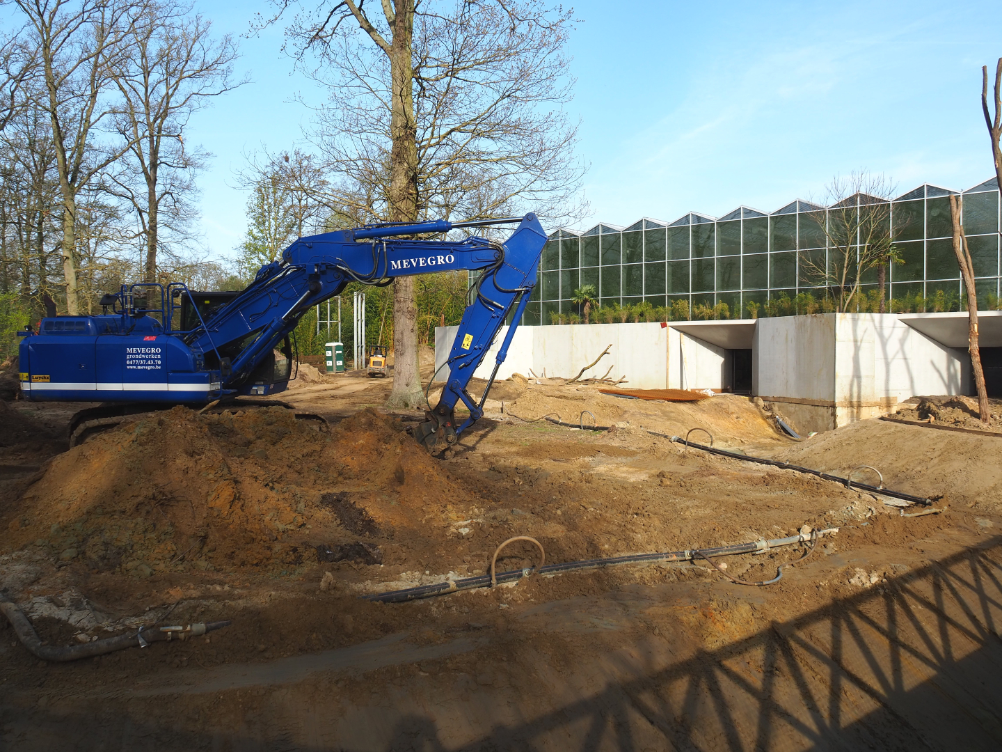 Orangutan project construction update 2022-04-12 - Construction of large island on elephant side