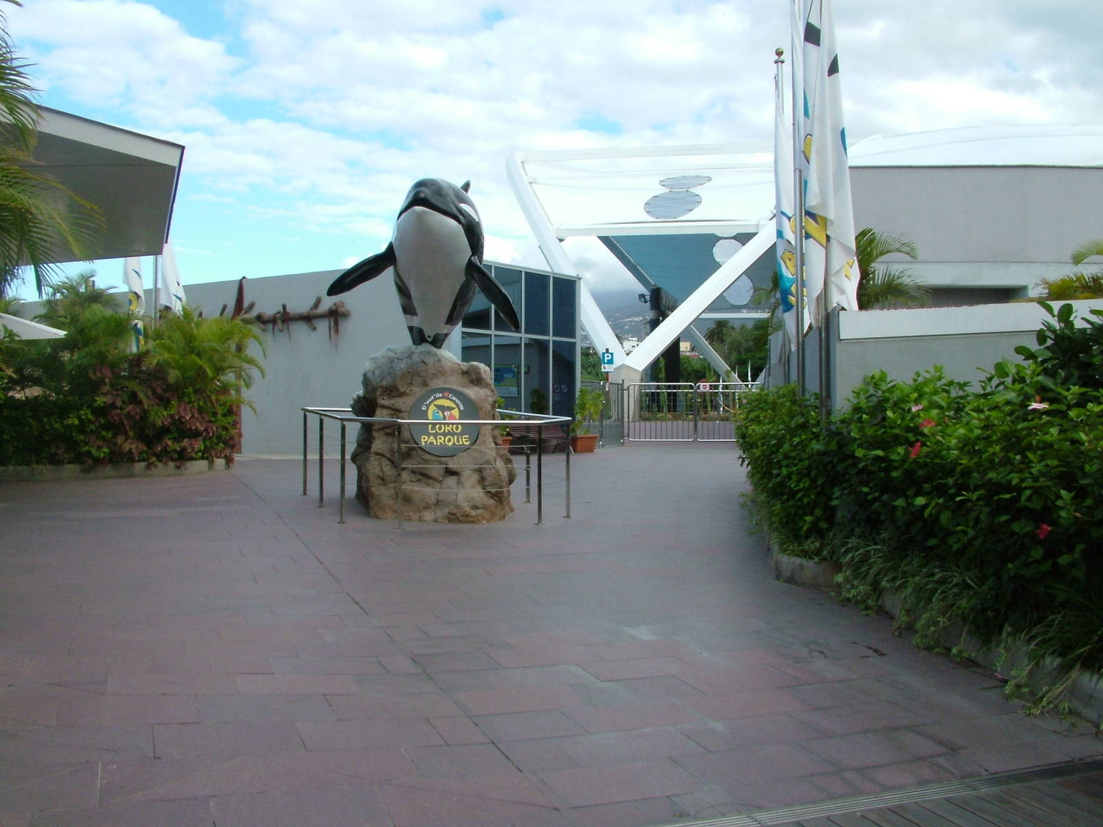 Orca Ocean entrance at Loro Parque, 08/11/10