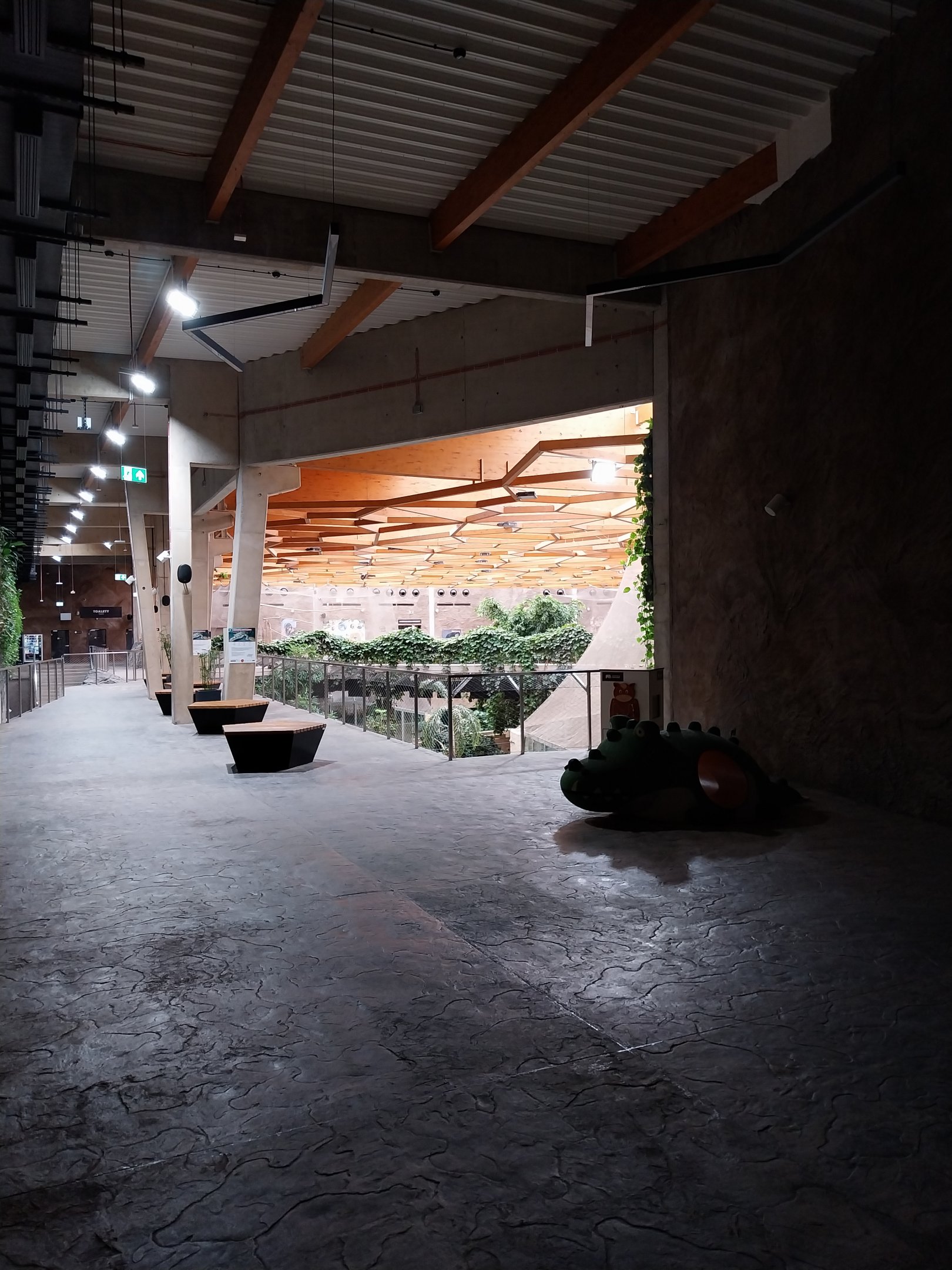 Orientarium - Jungle Hall