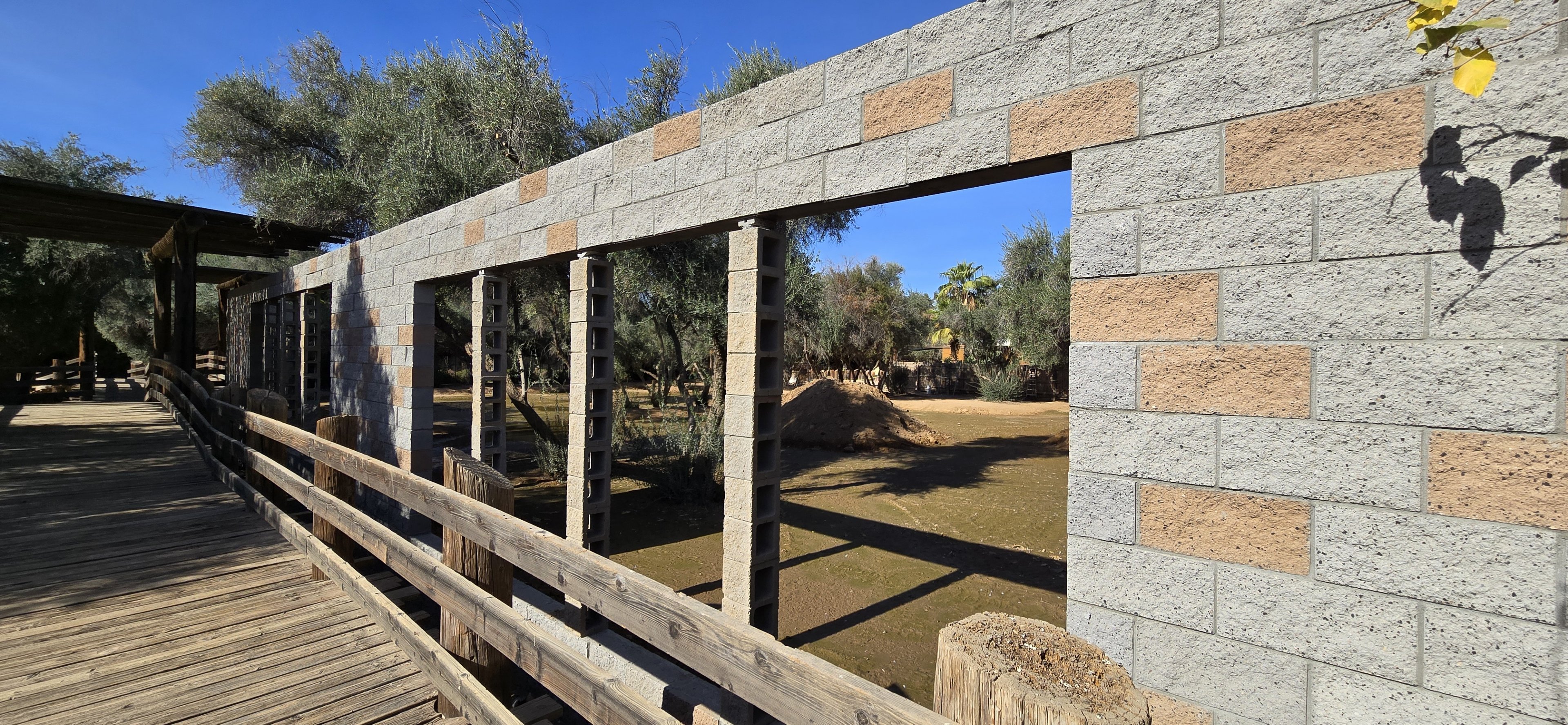 Original Zoo - mystery construction