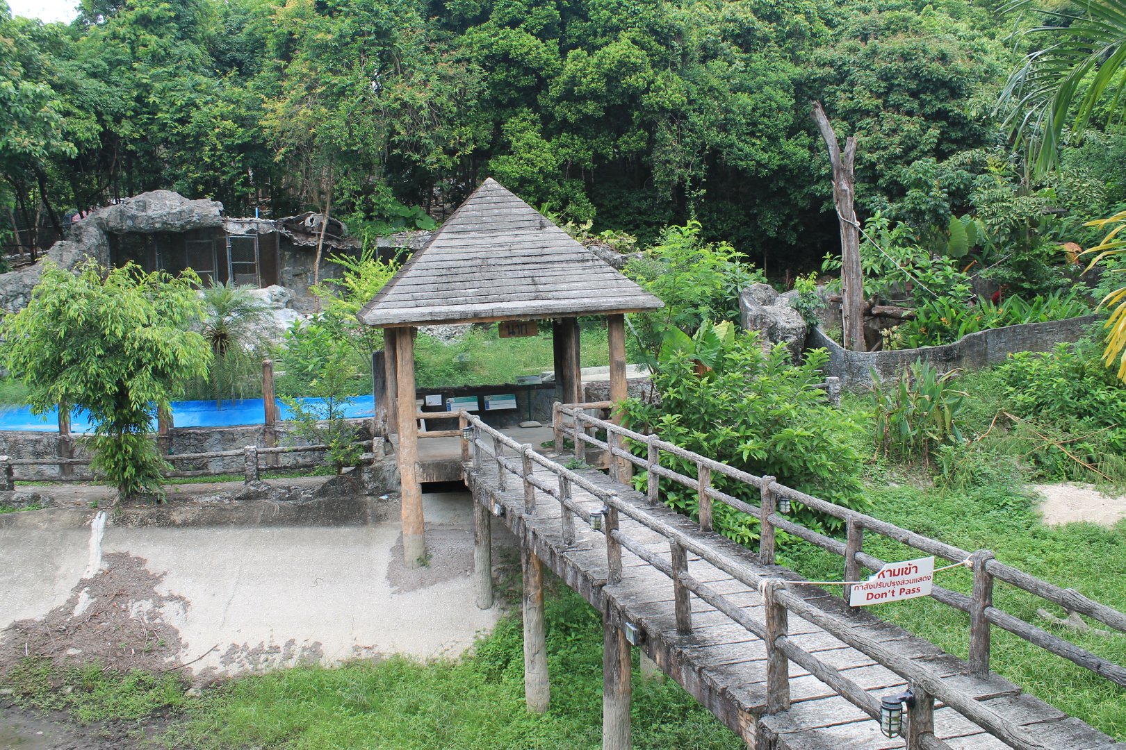 otter and binturong enclosures