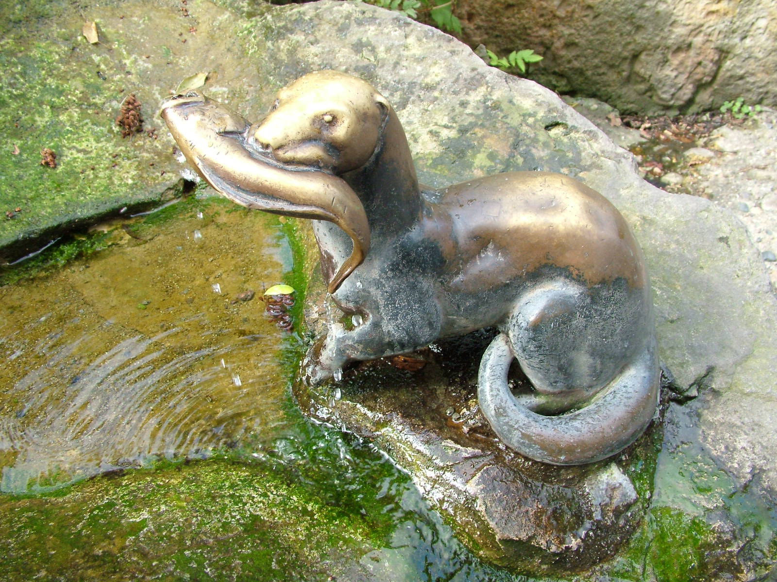 Otter Statue at Berlin Zoo, 31/08/11