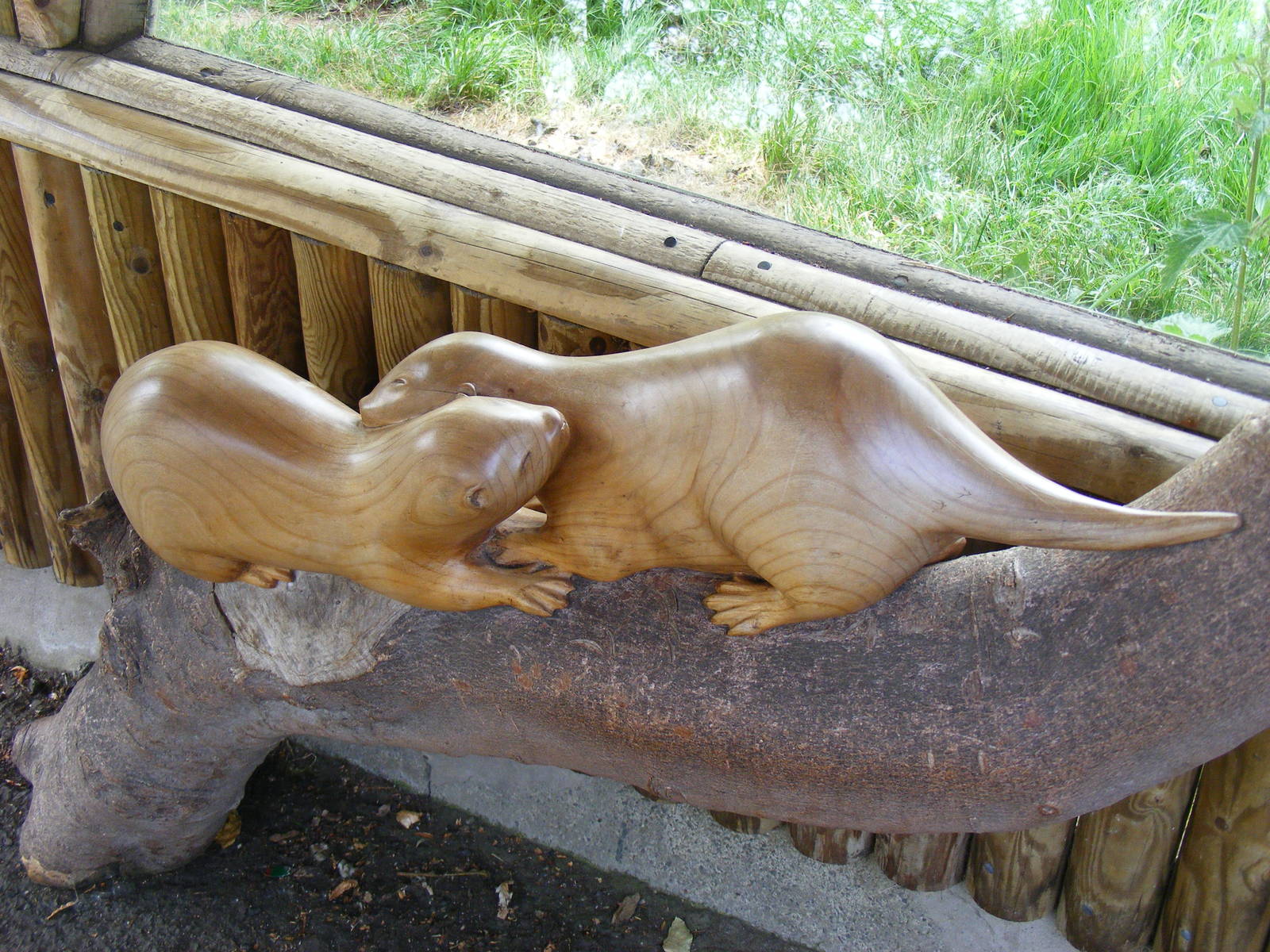 Otter statue at Edinburgh Zoo, 21 May 2010