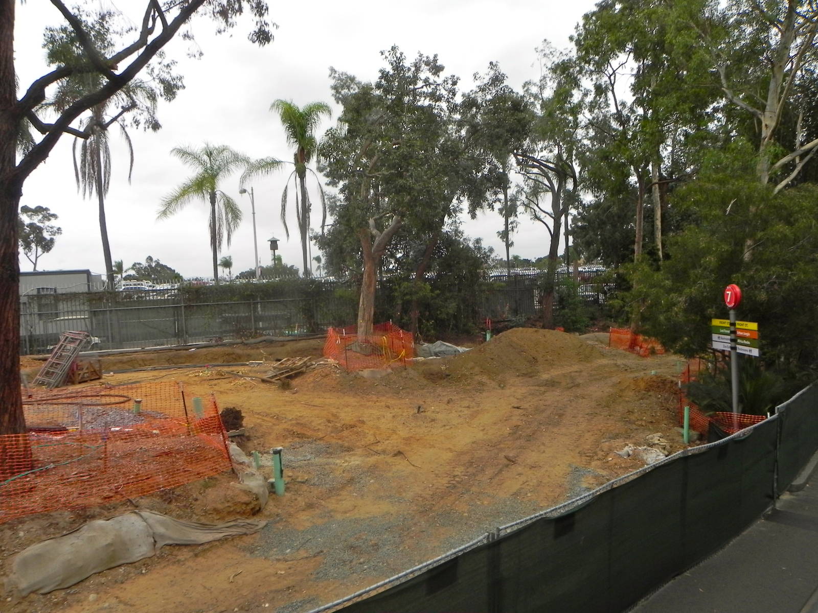 Outback construction 10/2012