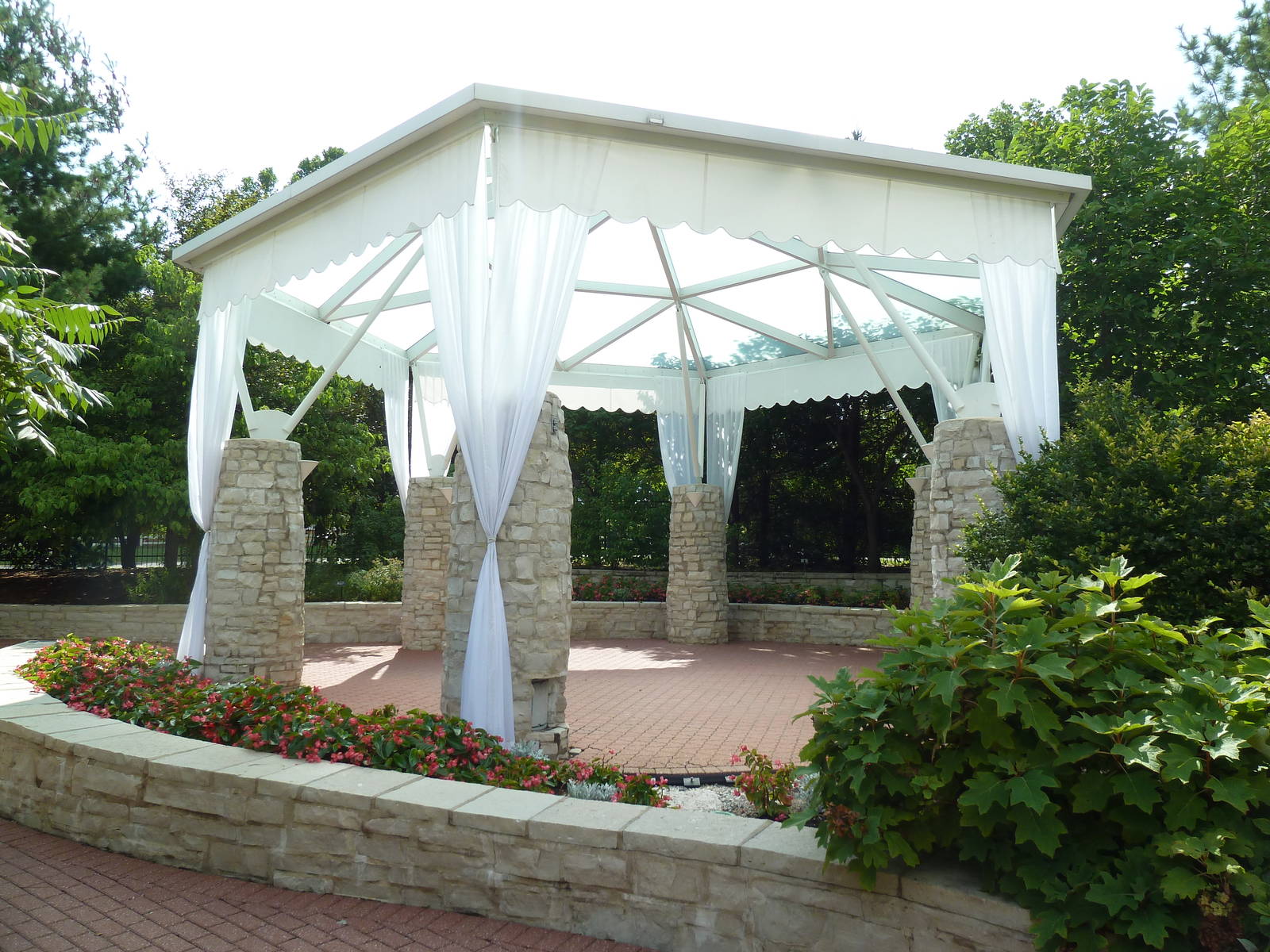 Outdoor Garden - Wedding Location?