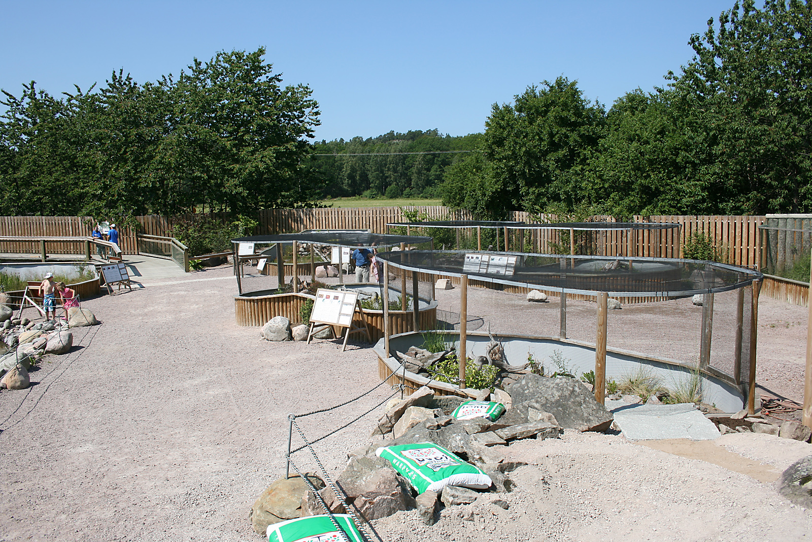 Outdoor herptile enclosures