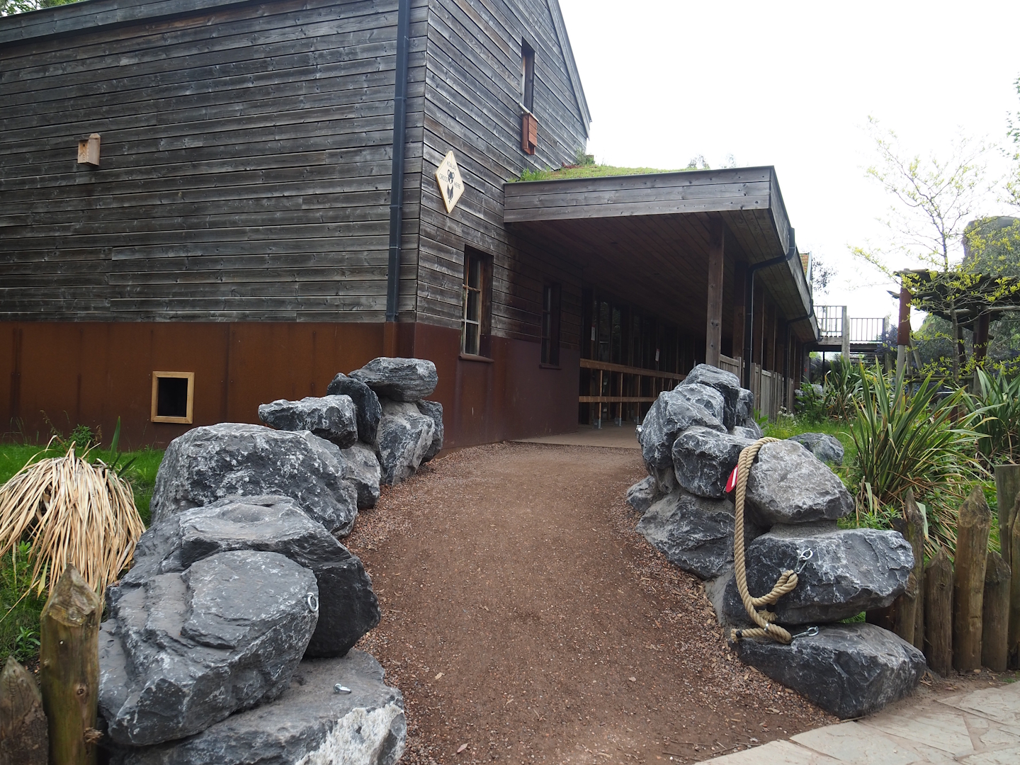 Outdoor viewing area for koala and potoroo house, 2023-05-15