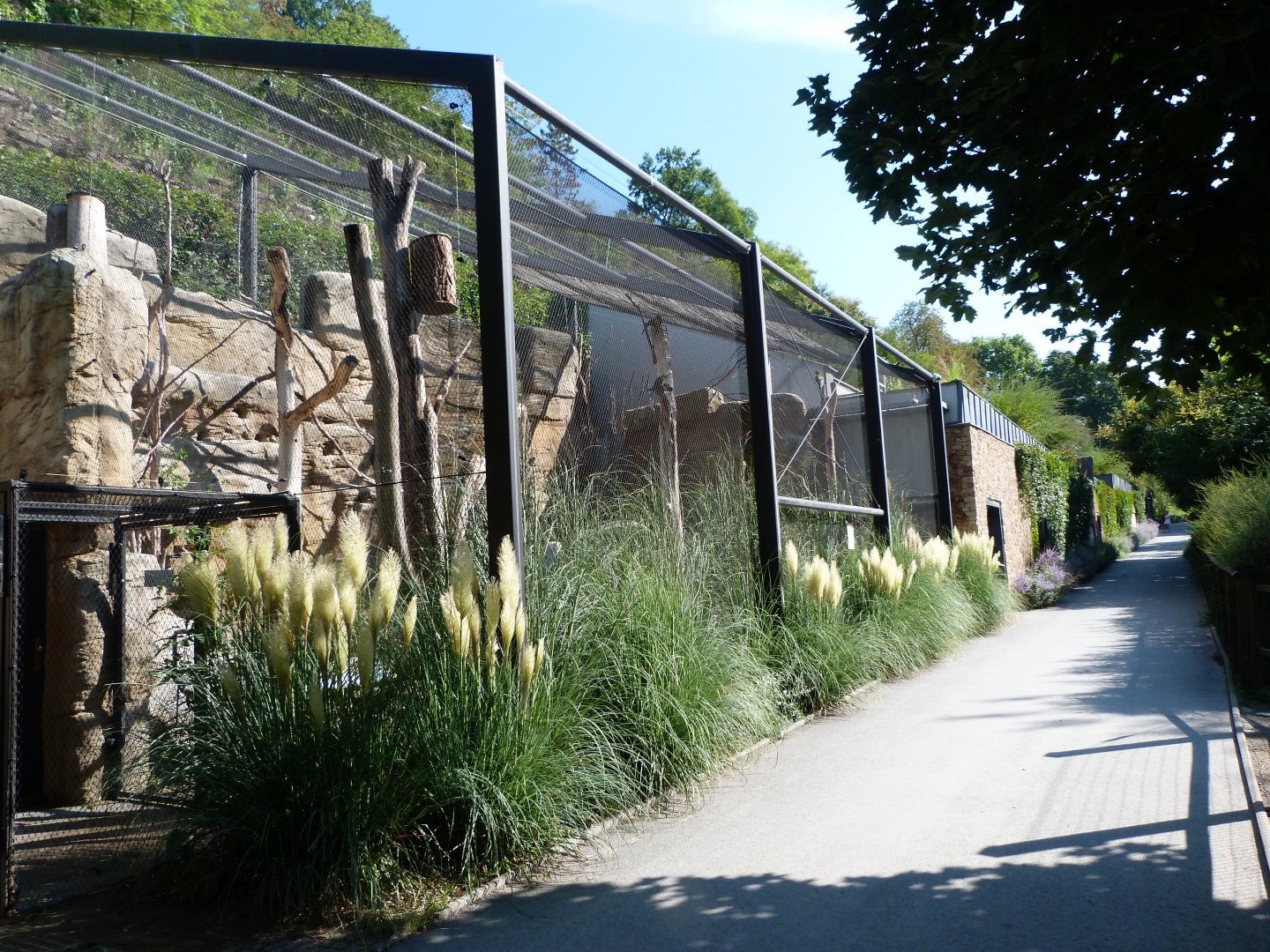 Outside view of "Rákos' House" -Zoo Praha (2025)