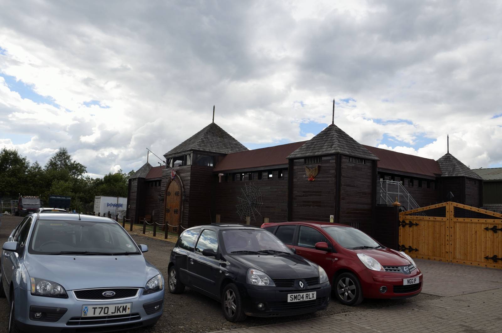 Outside view of the castle zoo-06/07/2014