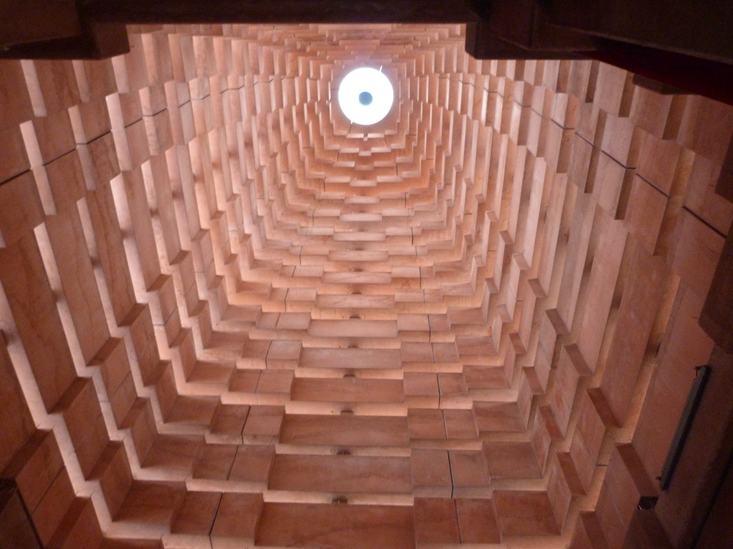 Pagoda from the inside -Zoologischer Garten Berlin (2024)