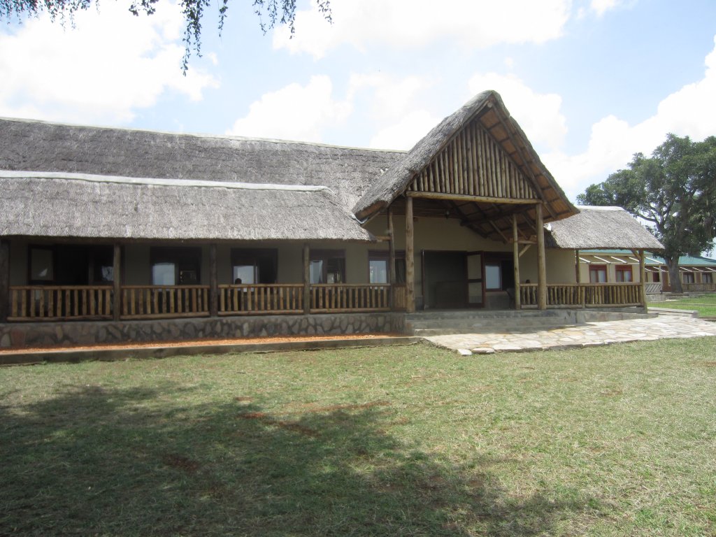 Pakuba Lodge
