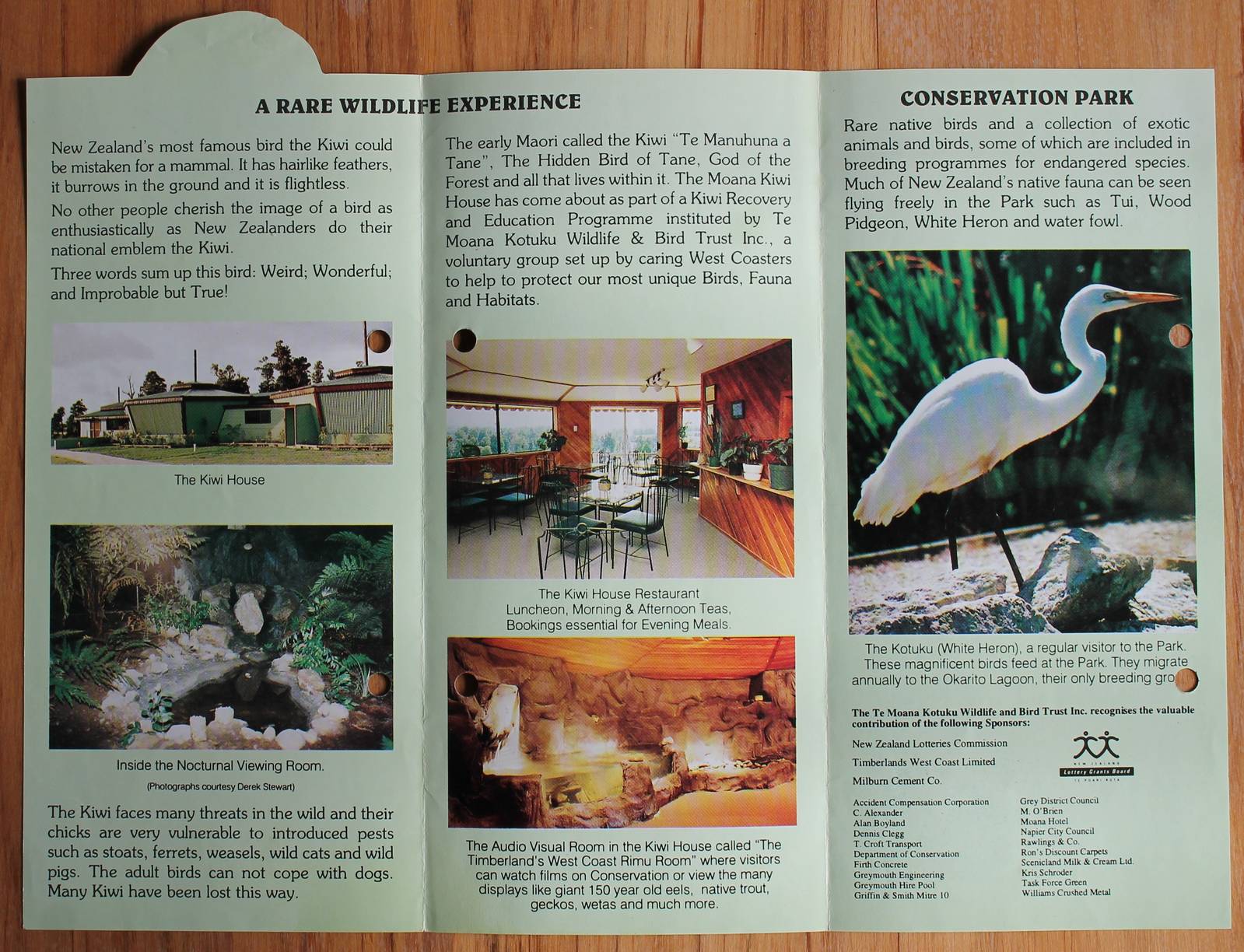pamphlet of Moana Zoo, side two