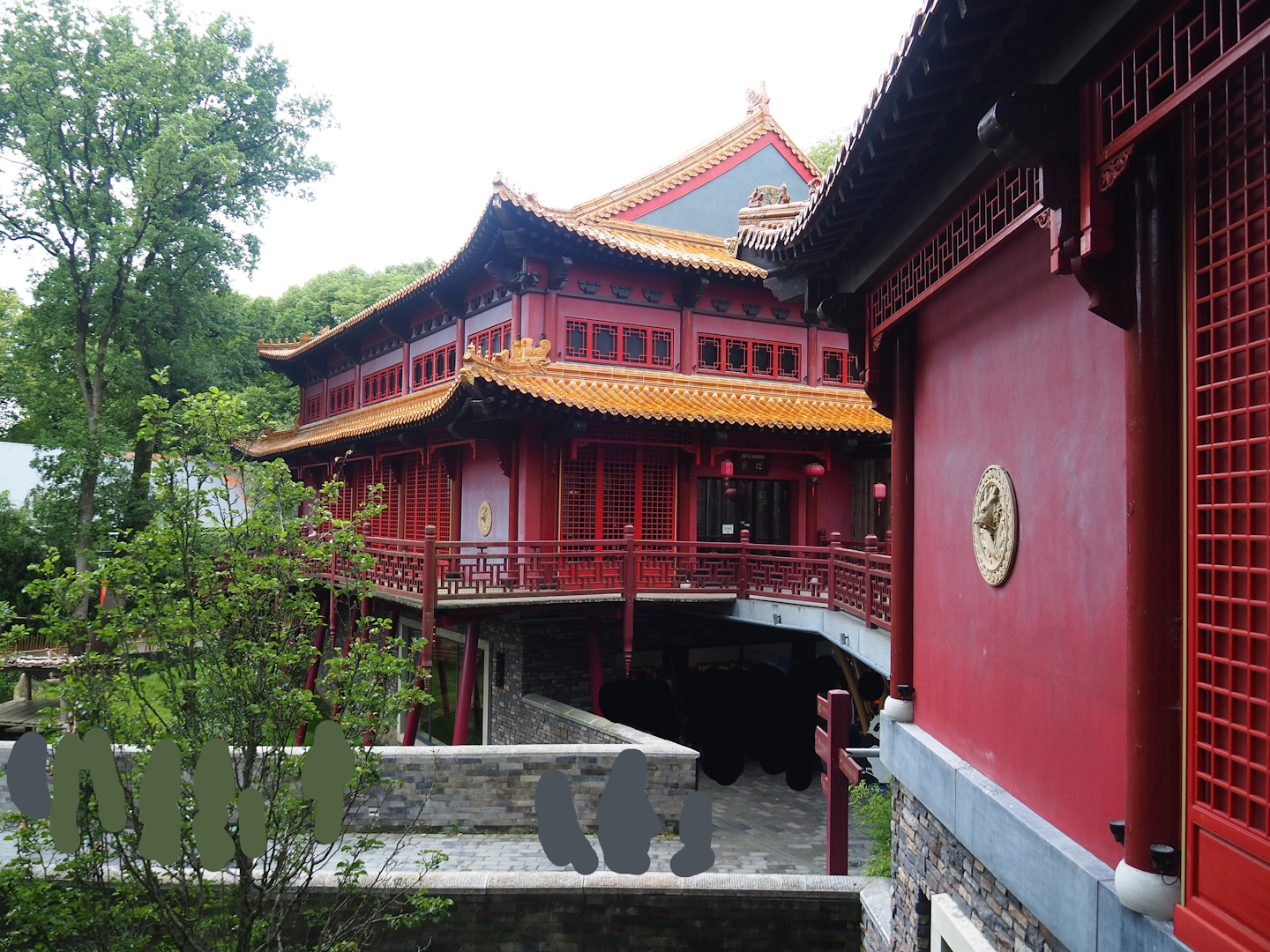 Pandasia - Giant panda and restaurant building, 2023-08-17