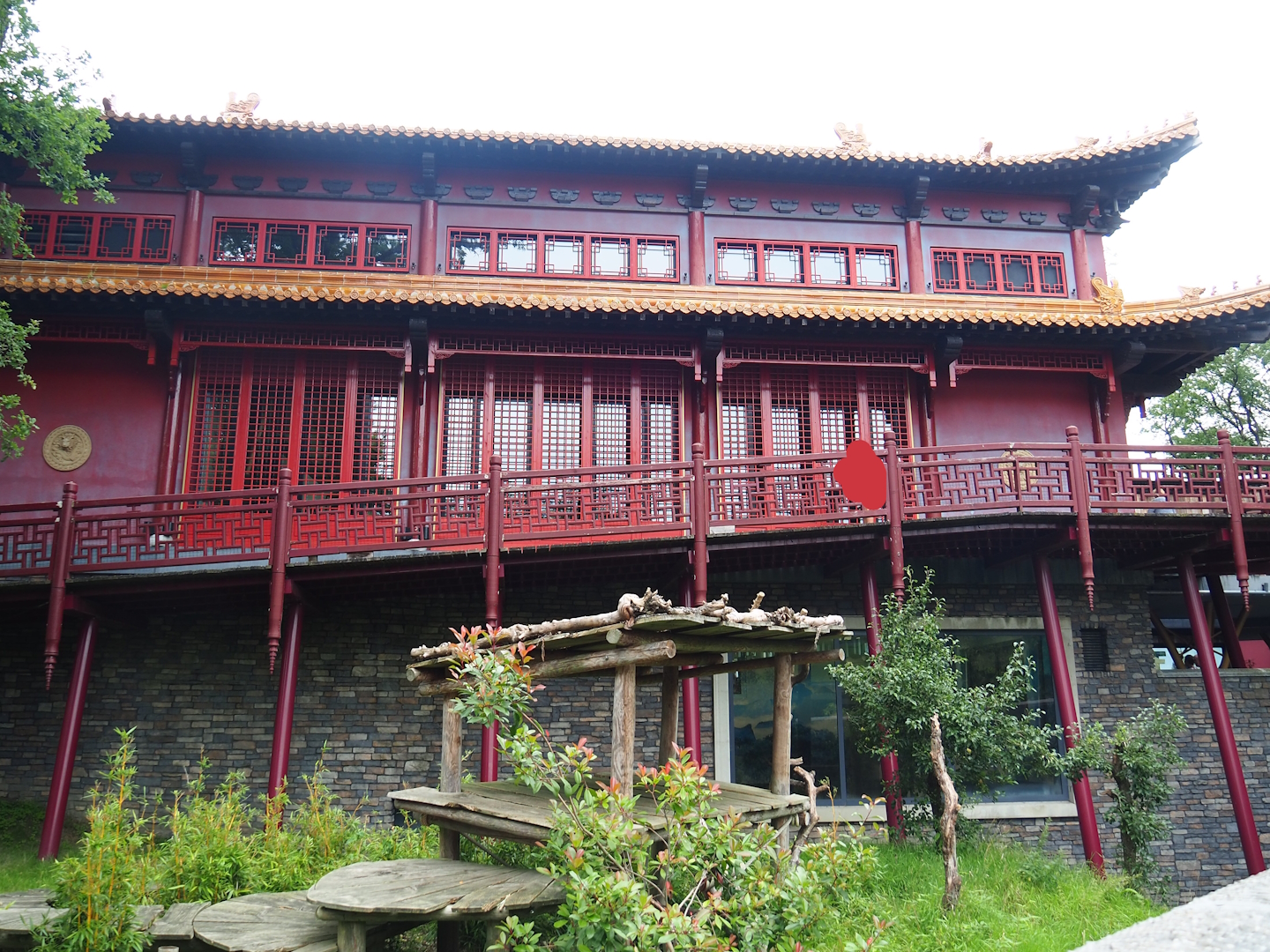 Pandasia - Outdoor exhibit and Giant panda and restaurant building, 2023-08-17