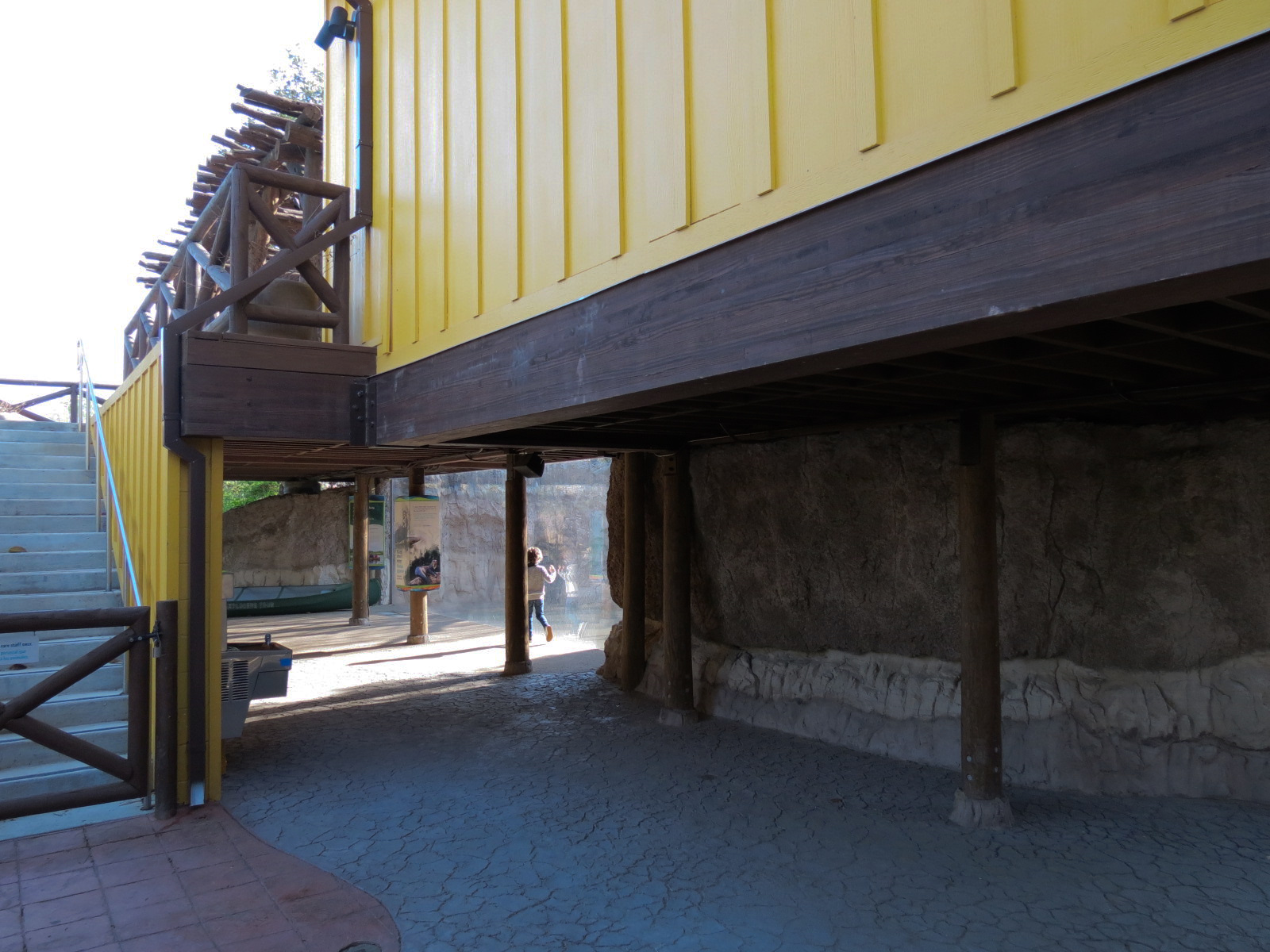 Pantanal - Giant River Otter Exhibit Viewing Building