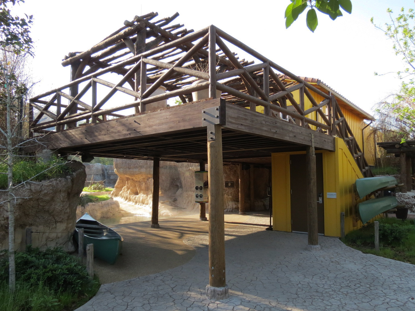 Pantanal - Giant River Otter Exhibit Viewing Building