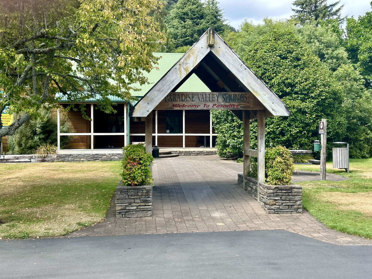 Paradise Valley Springs - Entrance