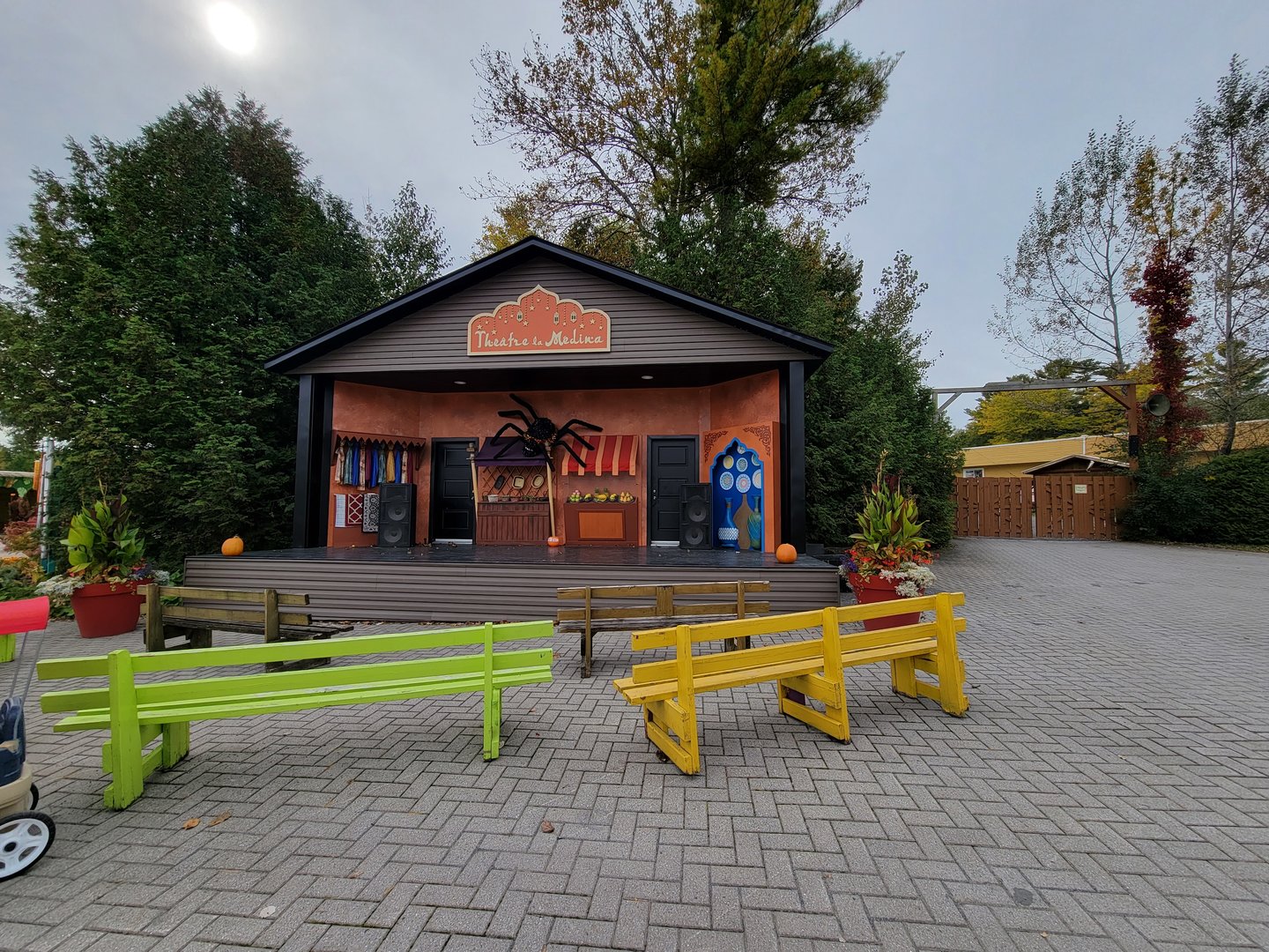 Parc Safari - Theatre stage