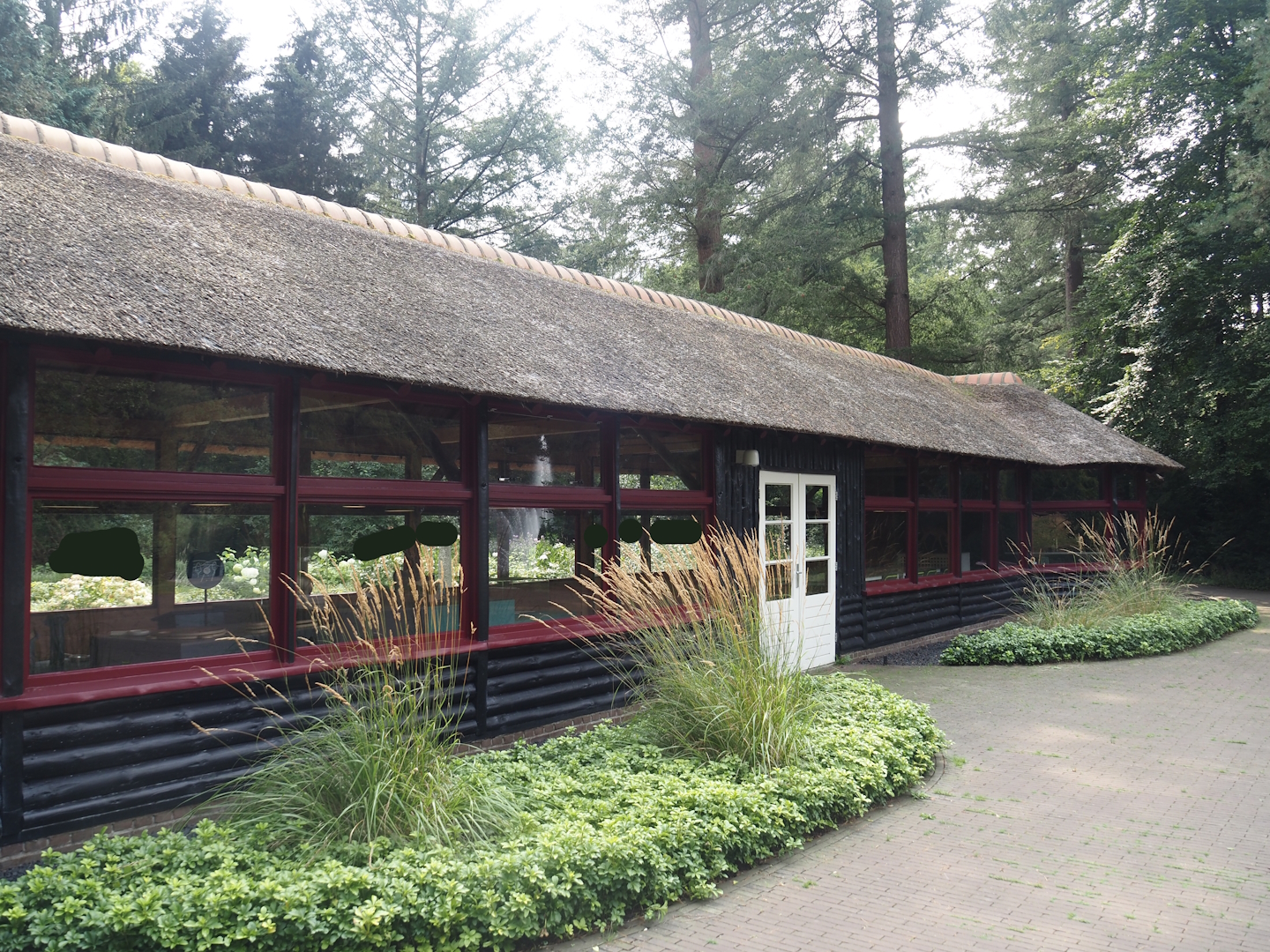 Park Berg & Bos (City and nature park in which Apenheul is located) - Former tea house, now nature education building, 2024-08-18