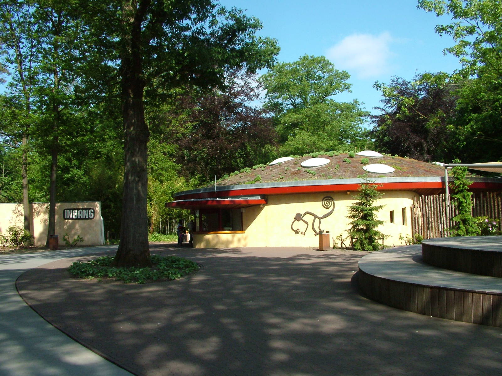 Park Entrance at Apenheul, 30/05/12