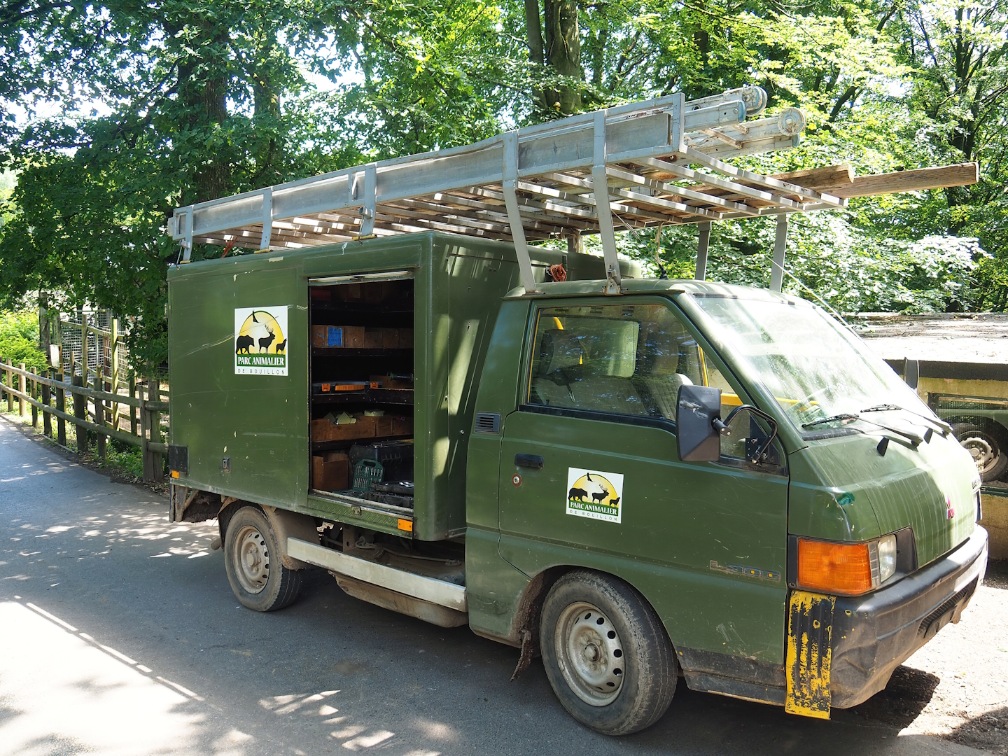 Park maintenance and construction vehicle, 2023-06-24