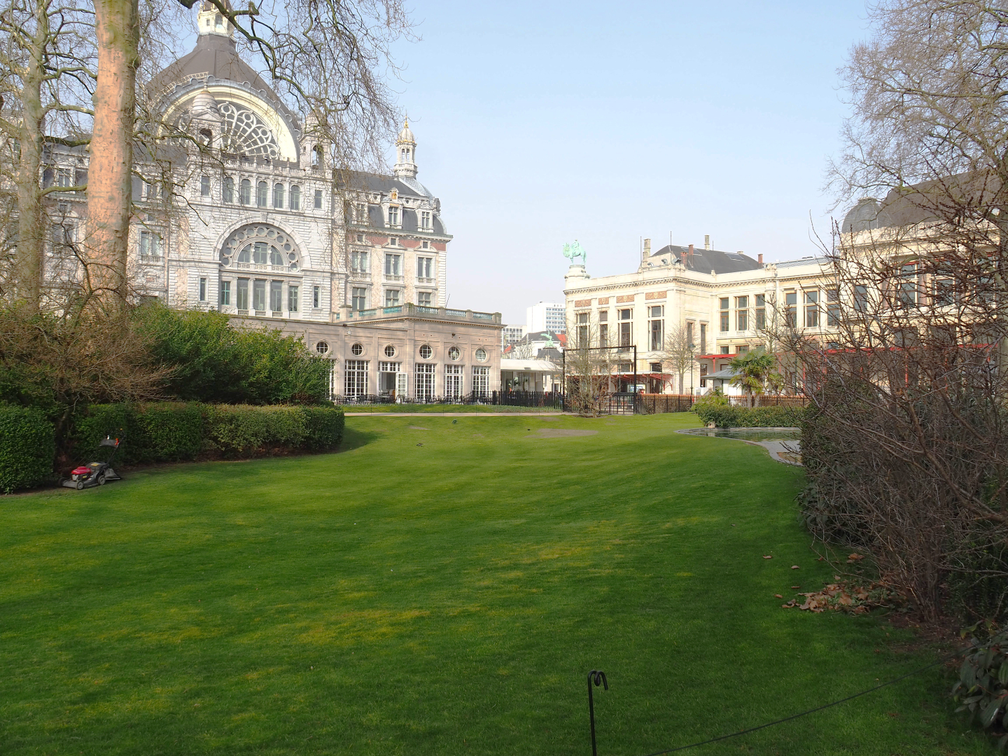 Park view with Central Station, Grand Café Flamingo, part of flamingo exhibit and administration/conference building, 2022-03-16