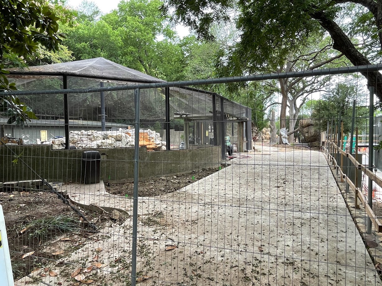 Parrot Paradise Closed Down