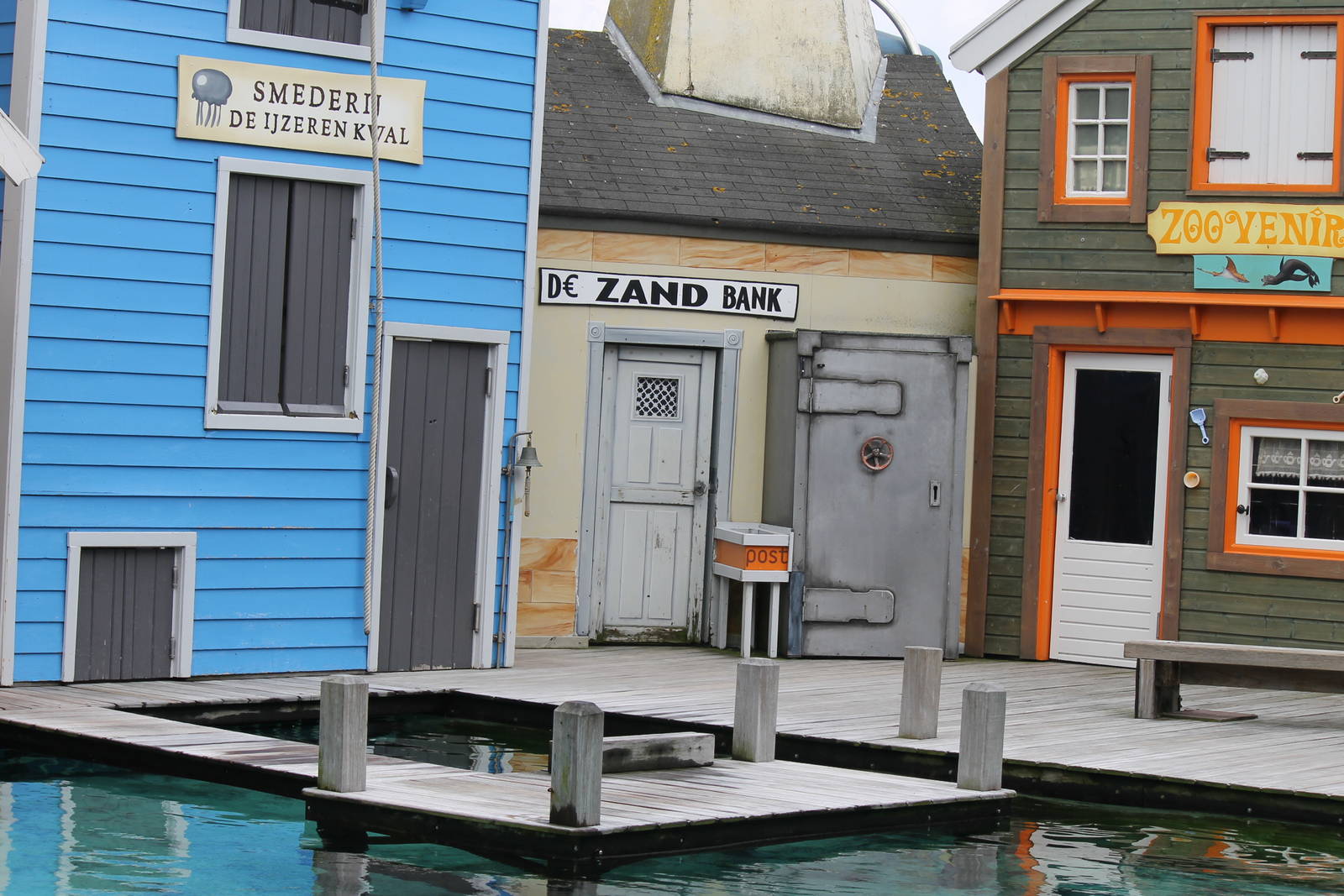 Part of the sea lion theatre.
