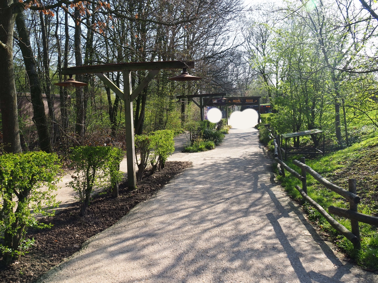 Path fowards the ticket offices, 2019-03-30