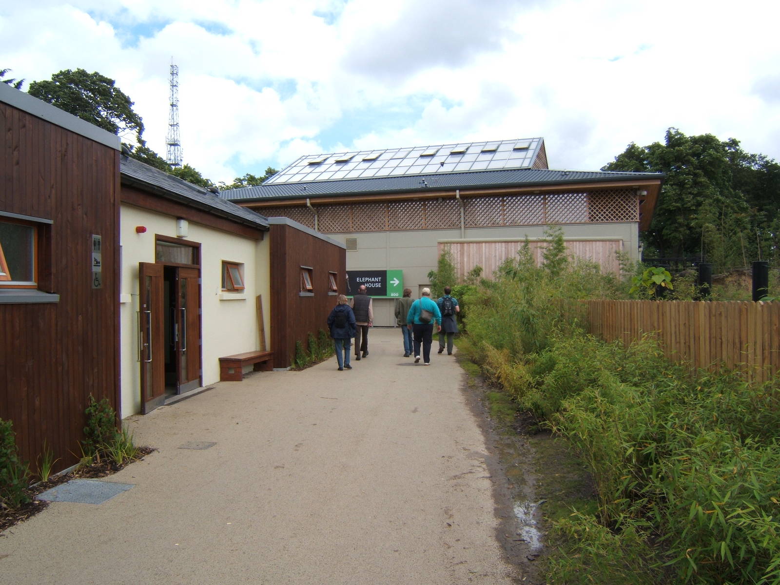 Path to Elephant House