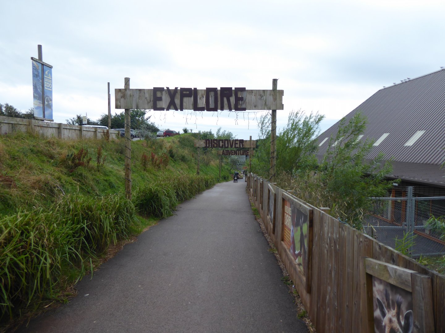 Path to entrance 020817