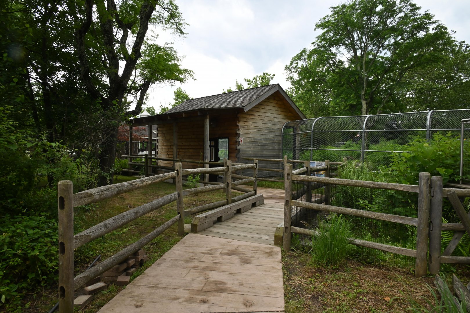Pathway to Red Wolf (Canis rufus) Exhibit and Viewing Shelter