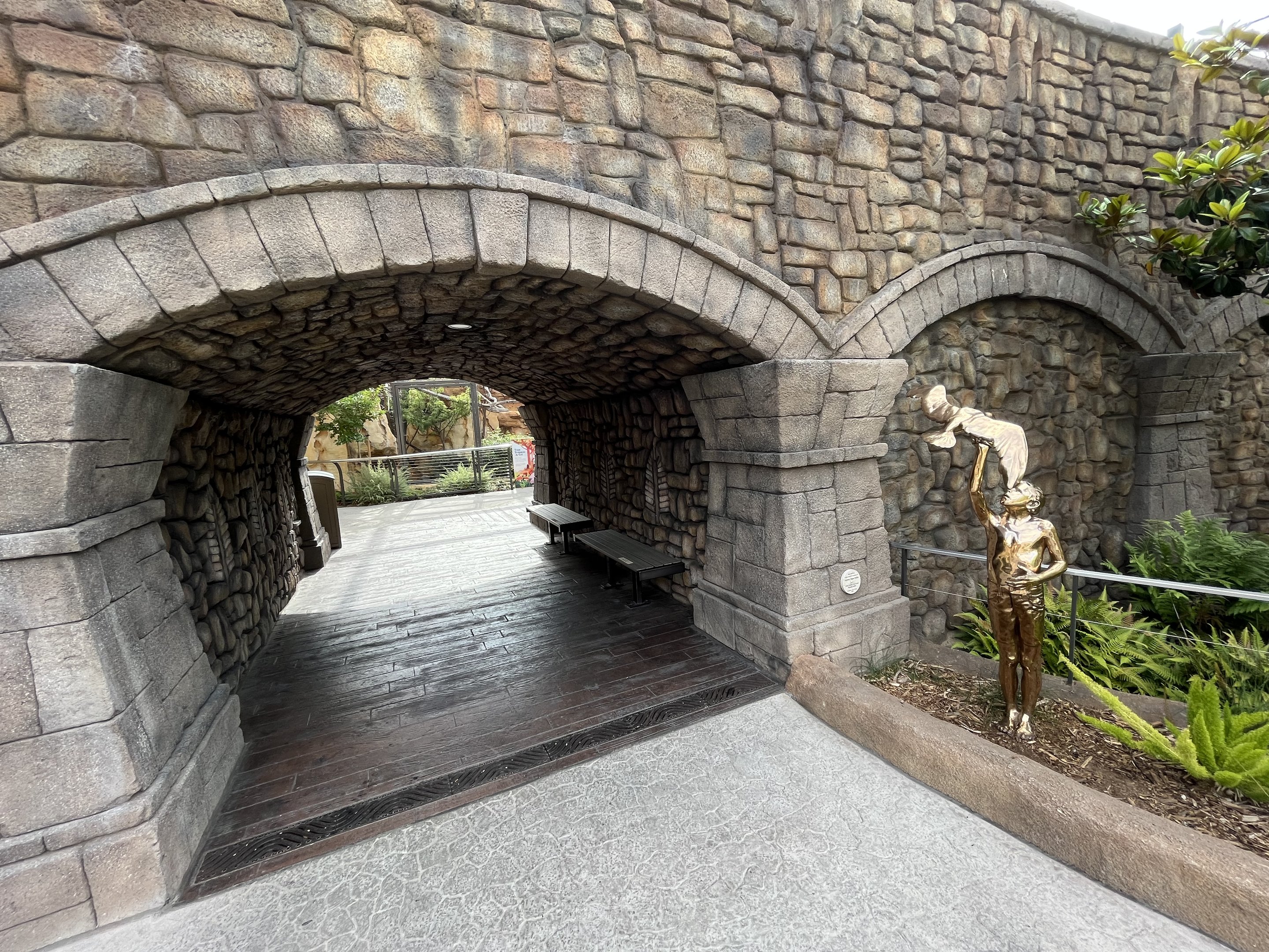 Pathway to water play area