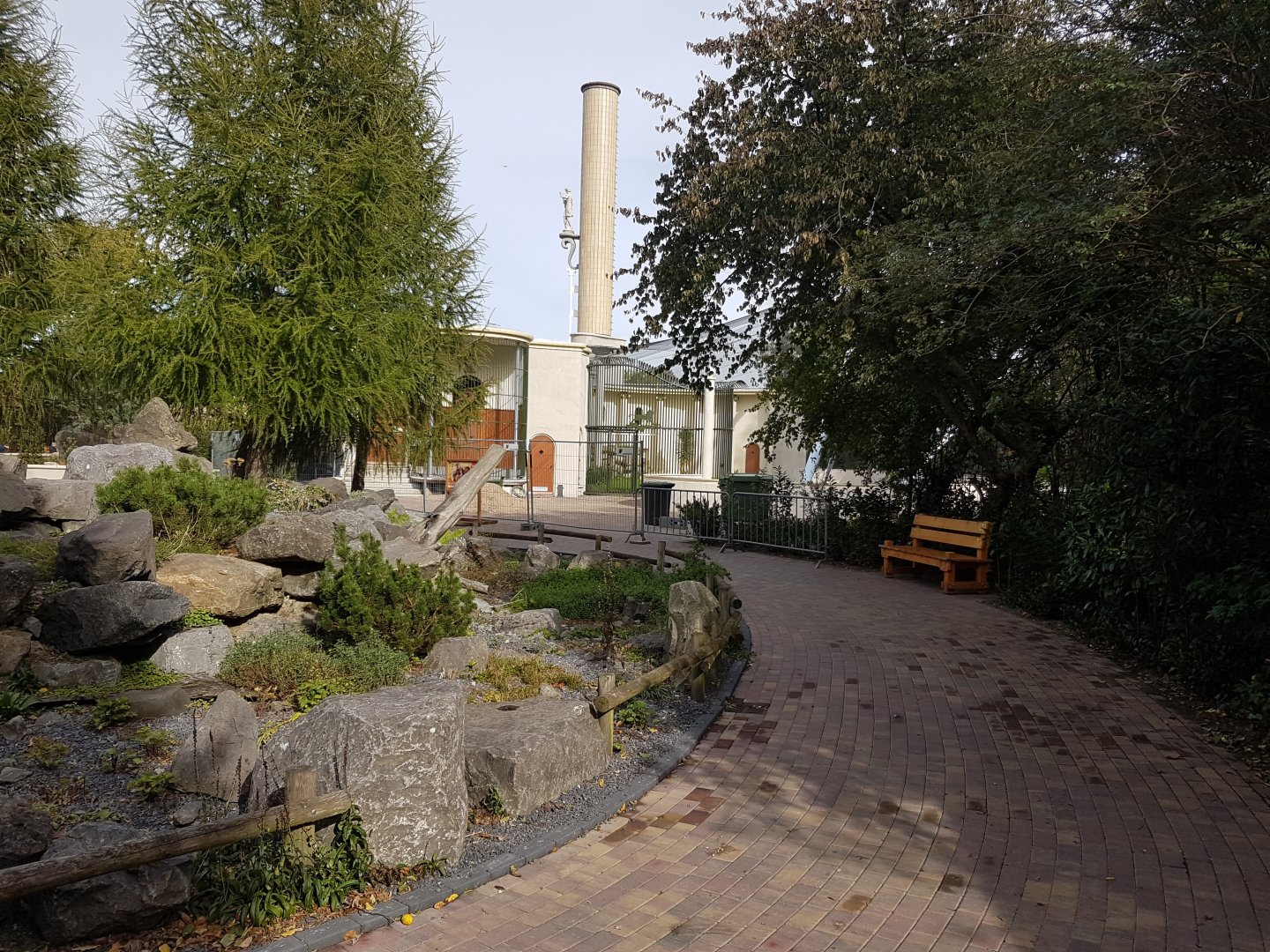Pathway towards Gelada-enclosure