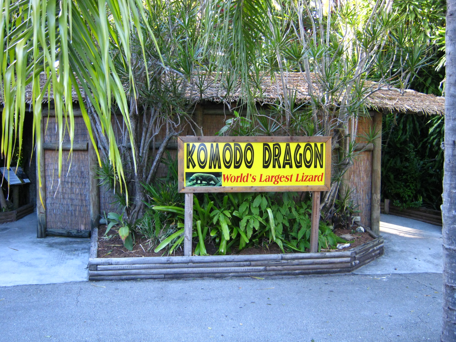 PBZ - Entrance, Grounds, Misc.